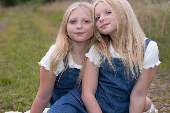 C08A1562sister shoot