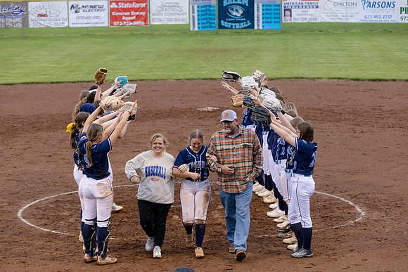 C08A5265senior night