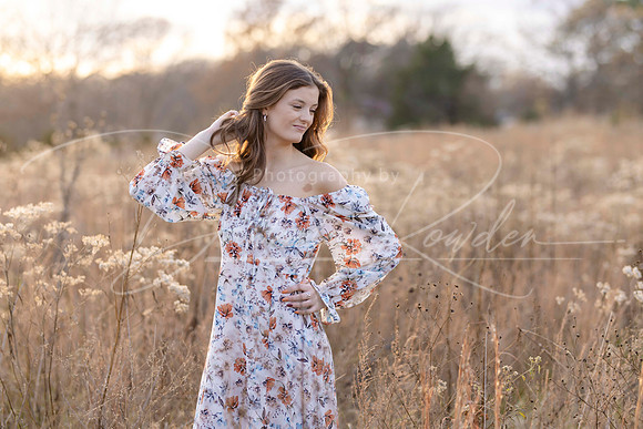 C08A1374 senior shoot