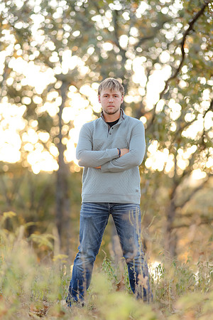 C08A7036 senior photos