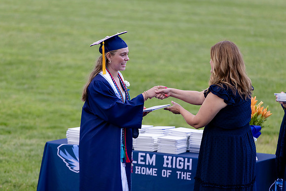 C08A9087graduation