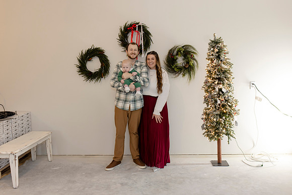 C08A3694 christmas mini shoot
