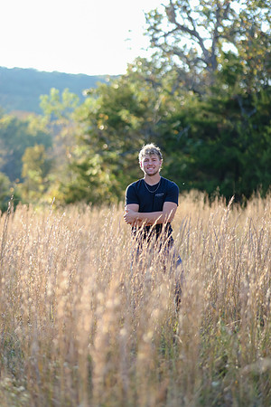 C08A6654 senior photos