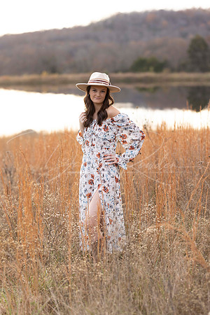C08A1069 senior shoot