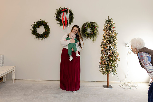 C08A3780 christmas mini shoot