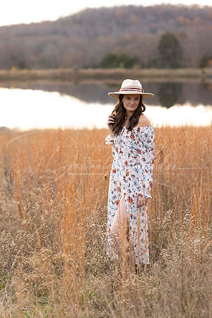 C08A1059 senior shoot
