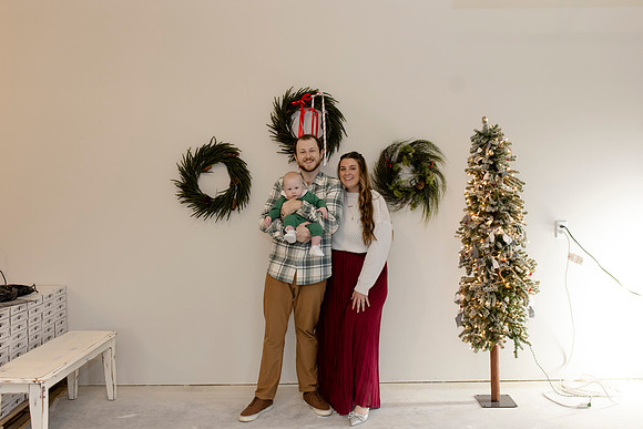 C08A3729 christmas mini shoot