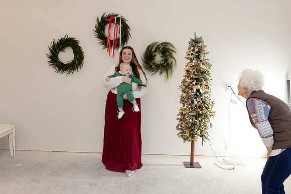 C08A3759 christmas mini shoot